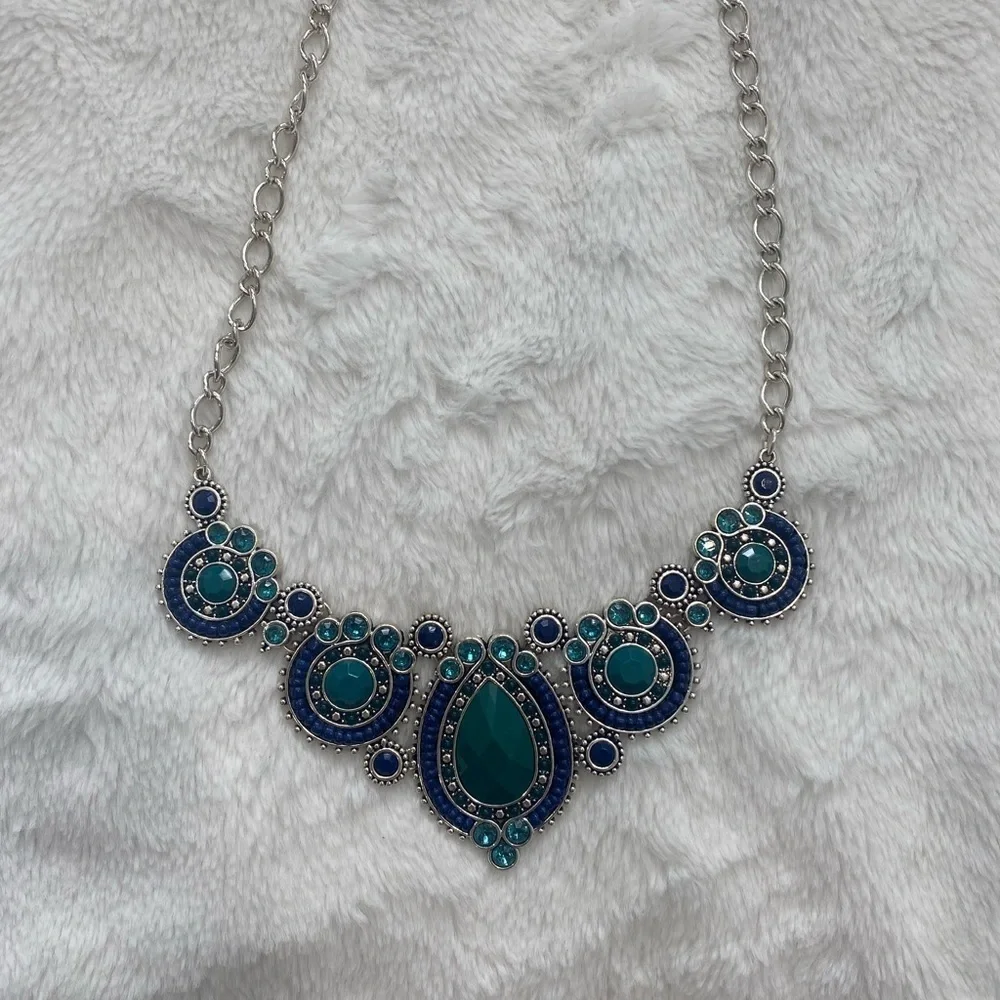 Chunky Collar Necklace Women’s Costume Jewelry Silver Blue - Picture 2 of 8